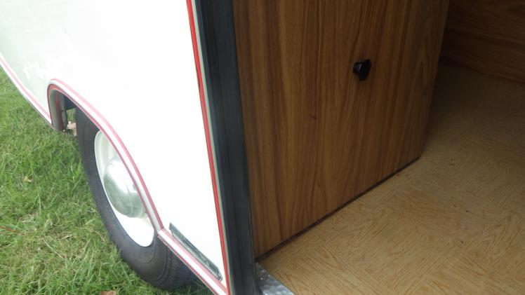 ��% metaKeywords %��